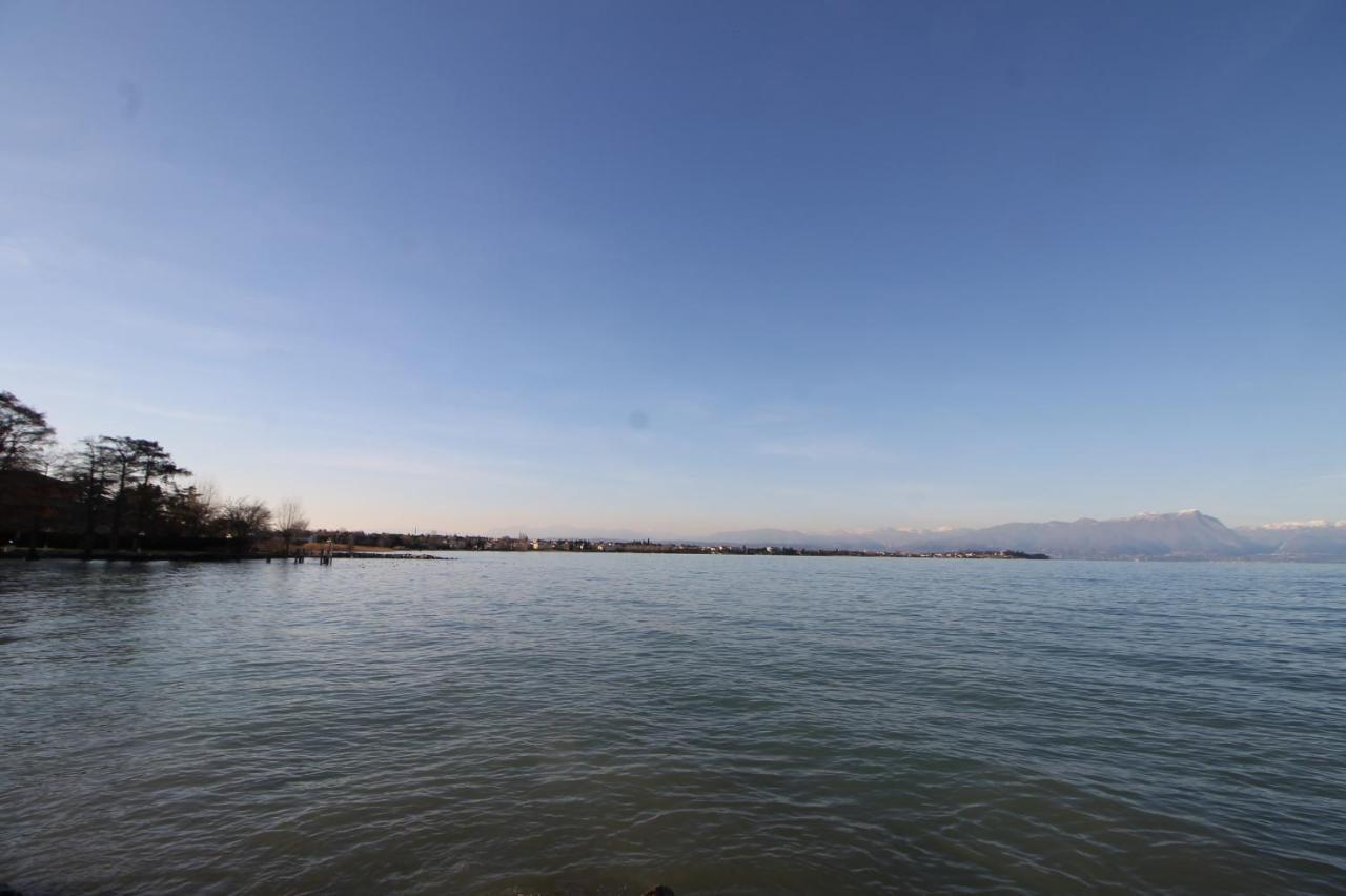 Haus Martina Appartement Desenzano del Garda Buitenkant foto