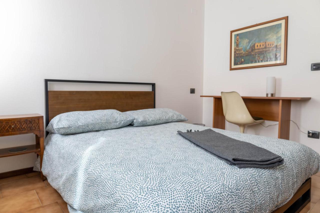 Haus Martina Appartement Desenzano del Garda Buitenkant foto