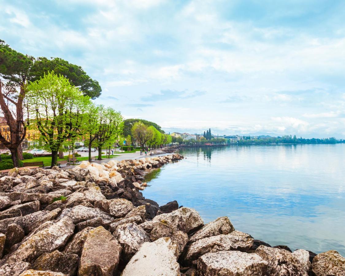 Haus Martina Appartement Desenzano del Garda Buitenkant foto