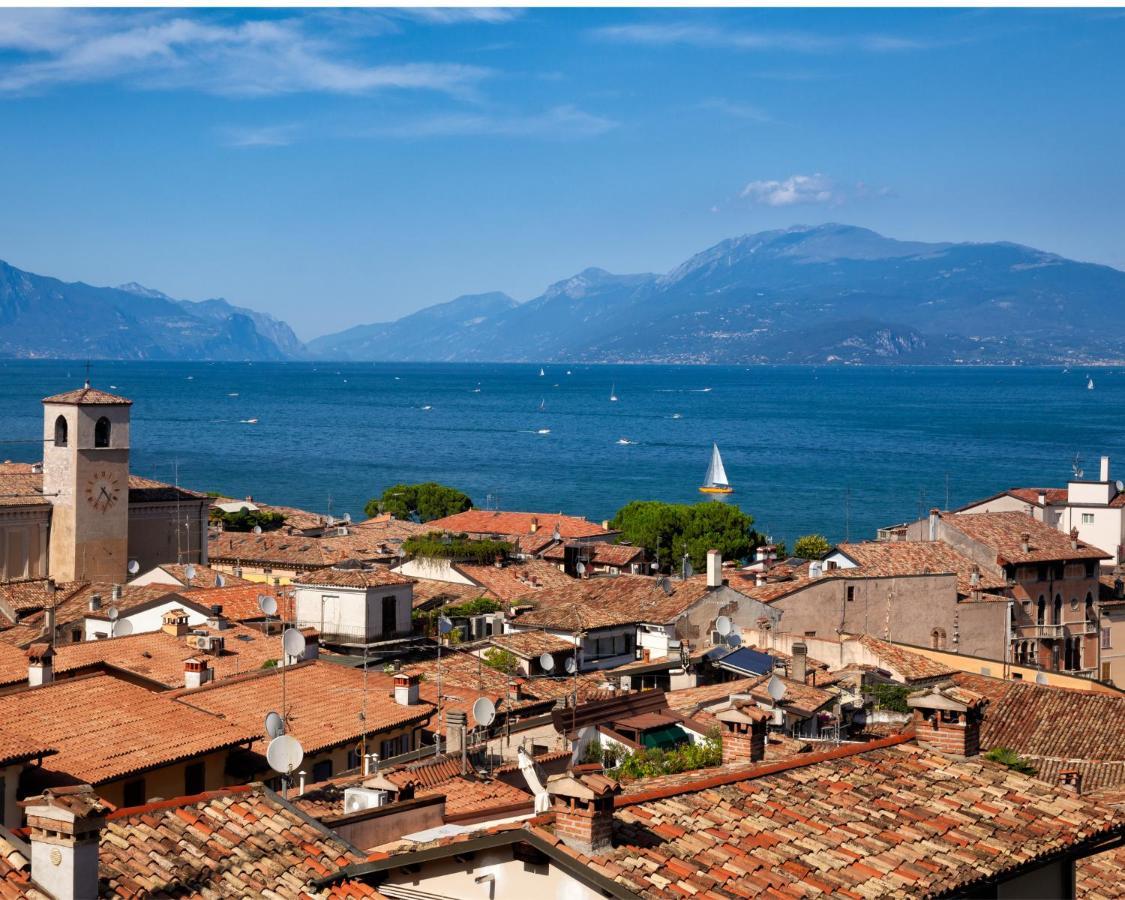 Haus Martina Appartement Desenzano del Garda Buitenkant foto